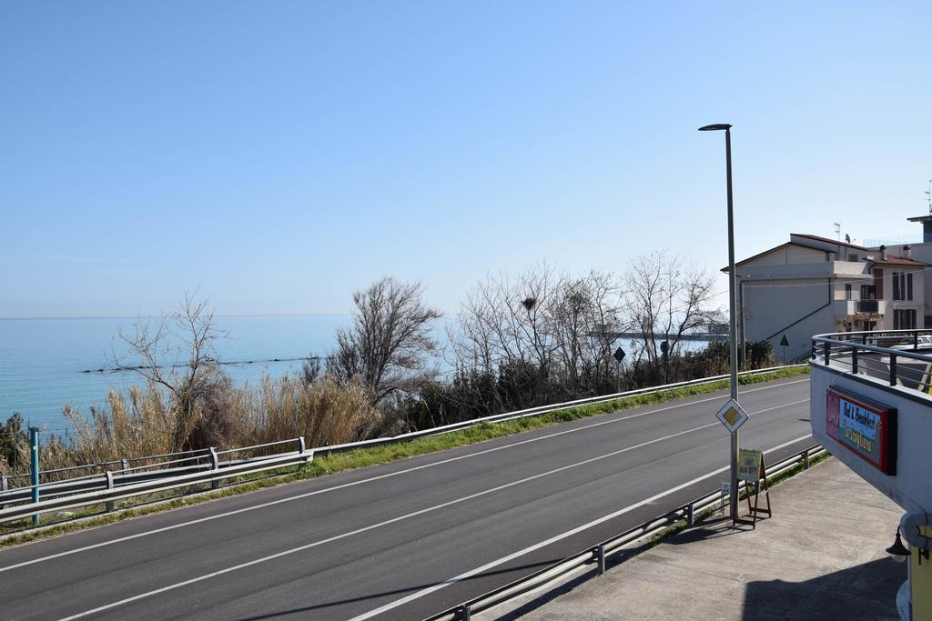 La Scogliera B&B San Vito Chietino Exteriör bild